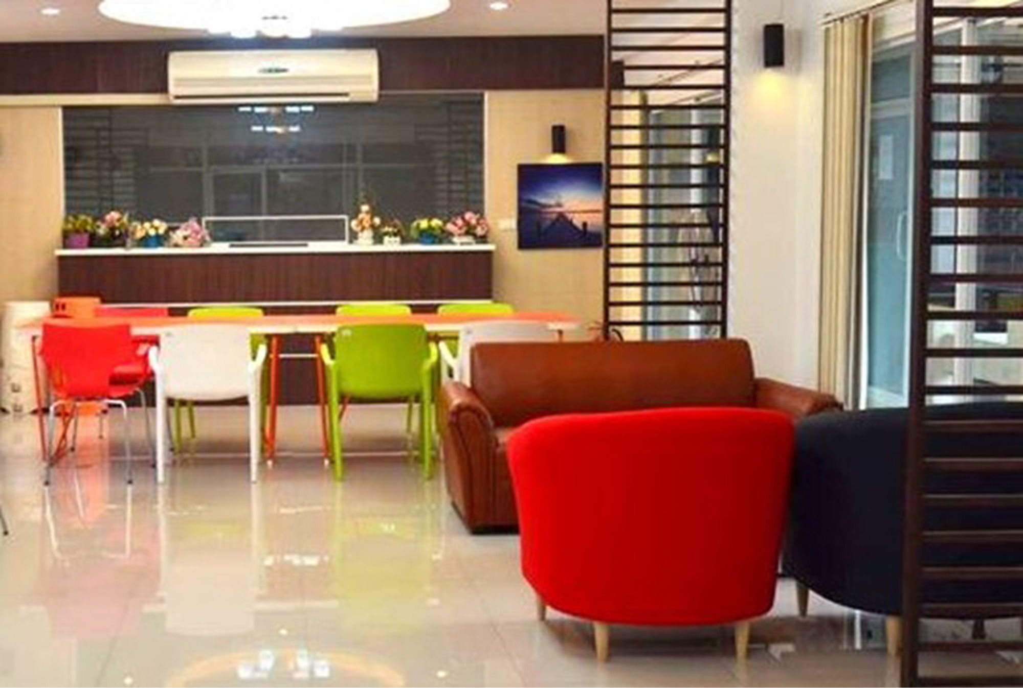 Ze 2* Bangkok